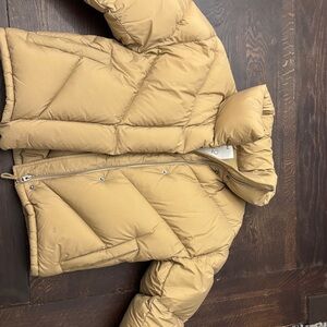 Wilfred Cloud Puff Jacket in Tan